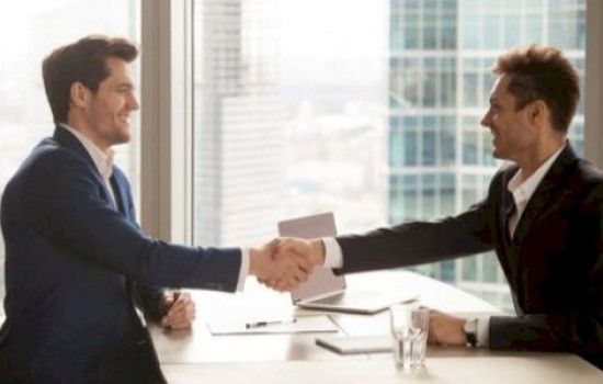 مهارات التفاوض المتقدمة واستراتيجيات عقد الصفقات